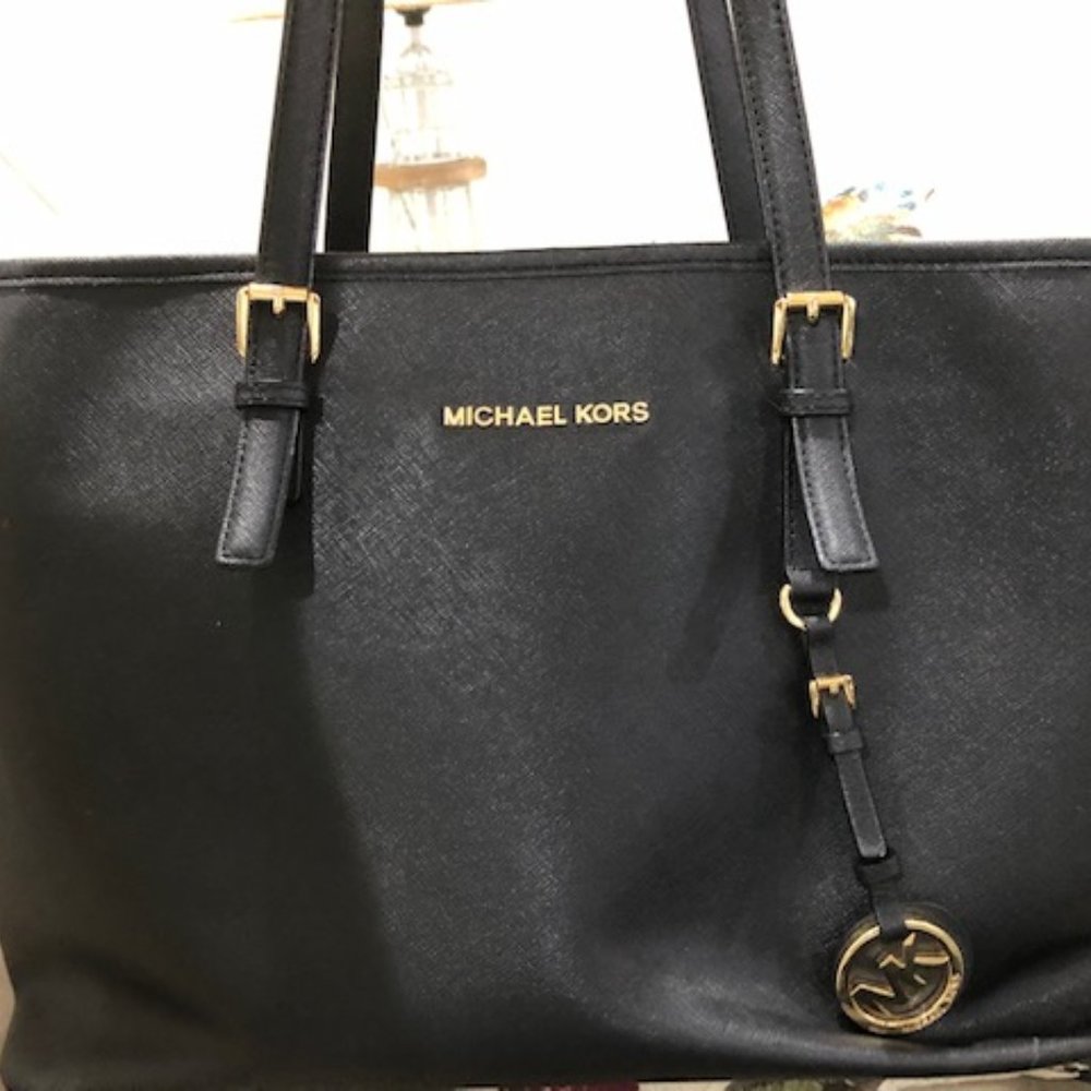 Michael Kors Large Jet Set Saffiano Tote
